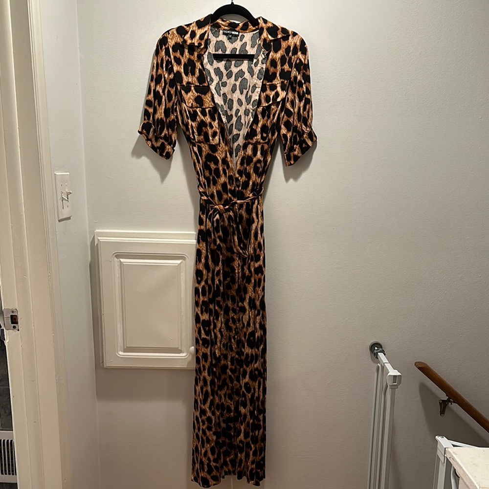 NWOT FashionNova Leopard Print Wrap Dress